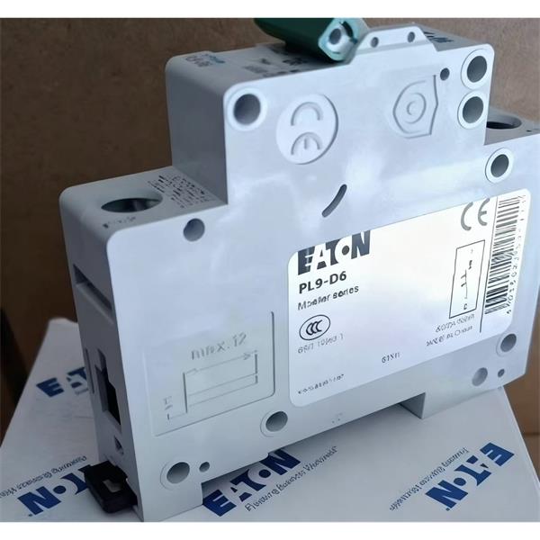 EATON伊頓Bussmann系列NH熔斷器底座和開關(guān) EBV333TV0